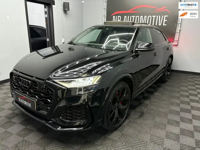 Audi RSQ8