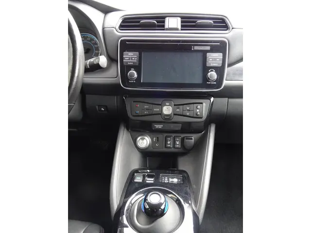 Nissan Leaf 2.ZERO EDITION 40 kWh 2018 Elektrisch 10