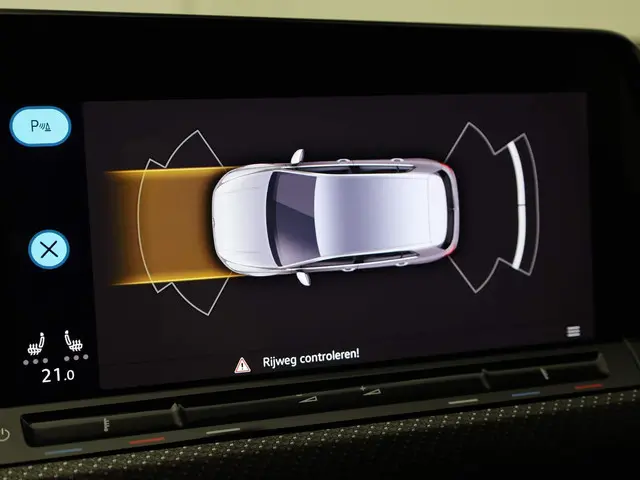 Volkswagen Golf 1.5TSI/130PK R-Line DSG 2022 Benzine 11