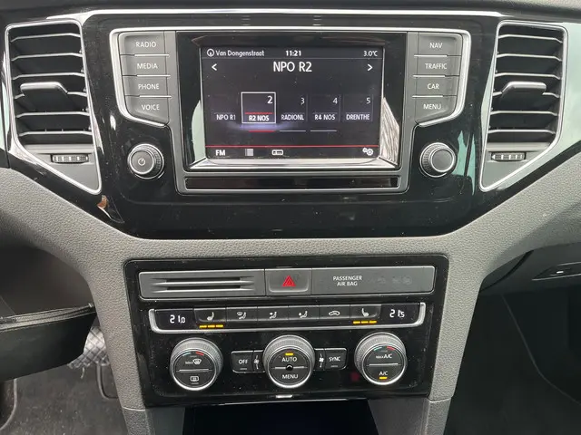 Volkswagen Golf Sportsvan 1.4 TSI Highline 2014 Benzine 12