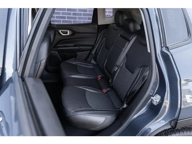 Jeep Compass 1.5T e-Hybrid Limited 2023 Hybride Benzine 22