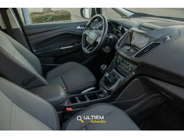 Ford C-MAX 1.5 Titanium 2015 Benzine 3