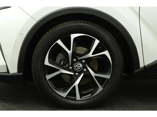 Toyota C-HR 1.8 Hybrid Style 2021 Hybride Benzine 38