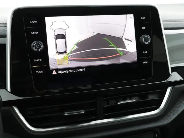 Volkswagen T-Roc 1.5TSI/150PK R-Line DSG 2025 Benzine 32