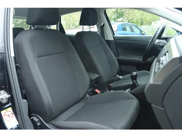 Volkswagen Polo 1.0 TSI COMFORTLINE 2017 Benzine 4