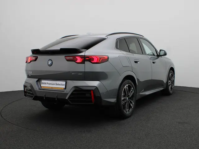 BMW iX2 eDrive20 2025 Elektrisch 2