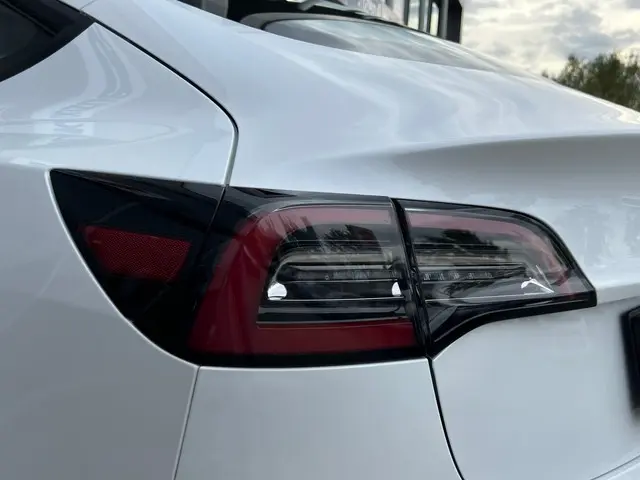 Tesla Model 3 Standard RWD Plus 2021 Elektrisch 8