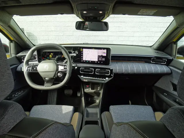 Renault 5 comfort range techno 52 kWh 2026 Elektrisch 3