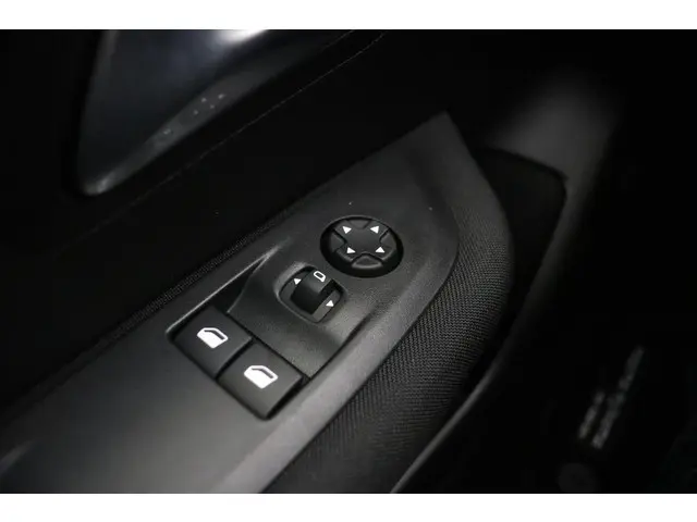 Peugeot e-208 EV Active 50 kWh 2022 Elektrisch 15