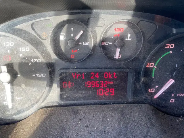 Iveco Daily 35S13V 2.3 352 H2 2016 Diesel 11