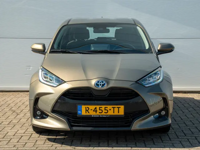 Toyota Yaris 1.5 Hybrid Dynamic 2022 Hybride Benzine 4