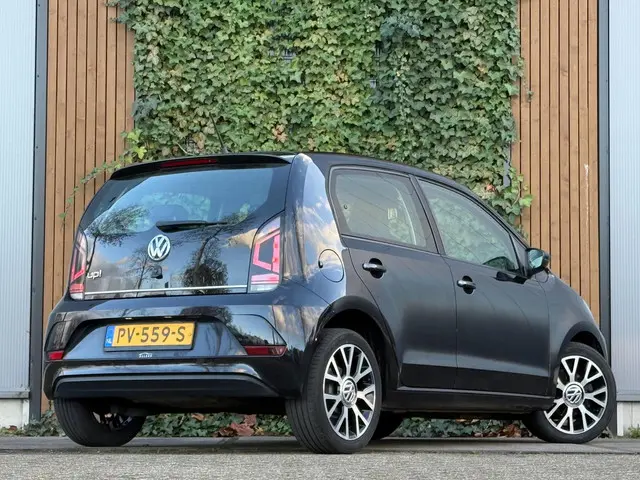 Volkswagen up! 1.0 BMT move up!|AIRCO|BLEUTOOTH| 2017 Benzine 8