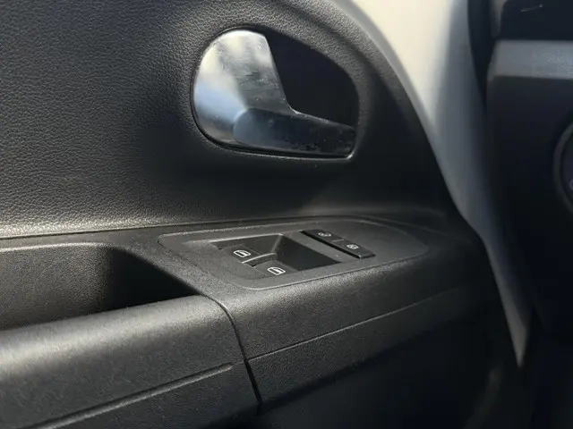 Volkswagen up! 1.0 move up! BlueMotion 2015 Benzine 16