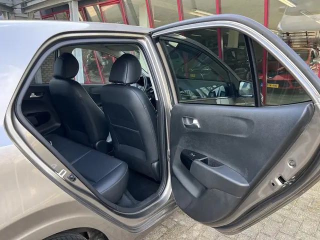 Kia Picanto 1.0 CVVT Design Edition 2019 Benzine 25