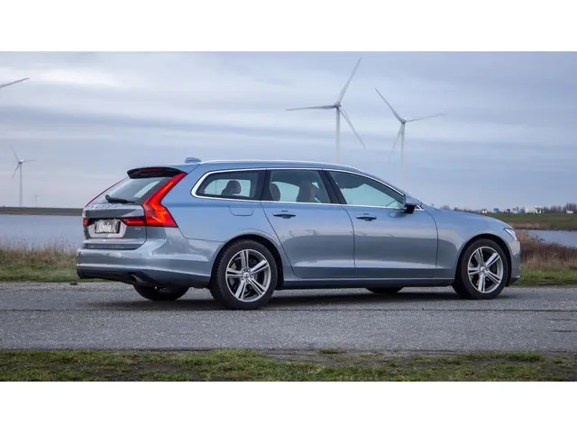 Volvo V90 2.0 T5 Momentum 2017 Benzine 12