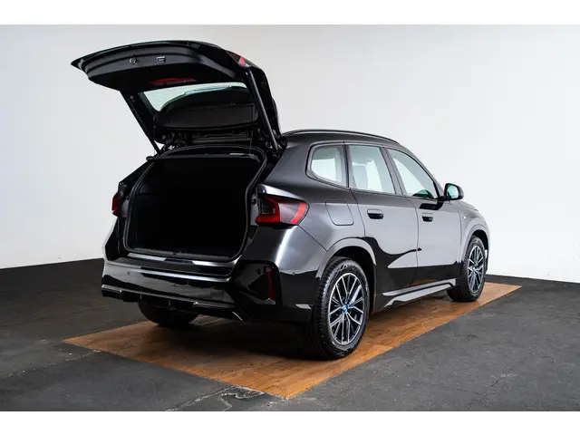 BMW X1 xDrive30e 2024 Hybride Benzine 11