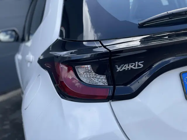 Toyota Yaris 1.0 VVT-i Active 2022 Benzine 7
