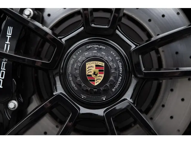 Porsche 911 3.0 Carrera GTS 2022 Benzine 32