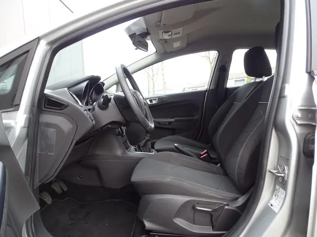 Ford Fiesta 1.0 Style navi 4-deurs org NL 2014 Benzine 10