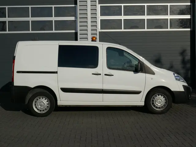 Citroën Jumpy 12 2.0 HDI L1H1 2015 Diesel 8