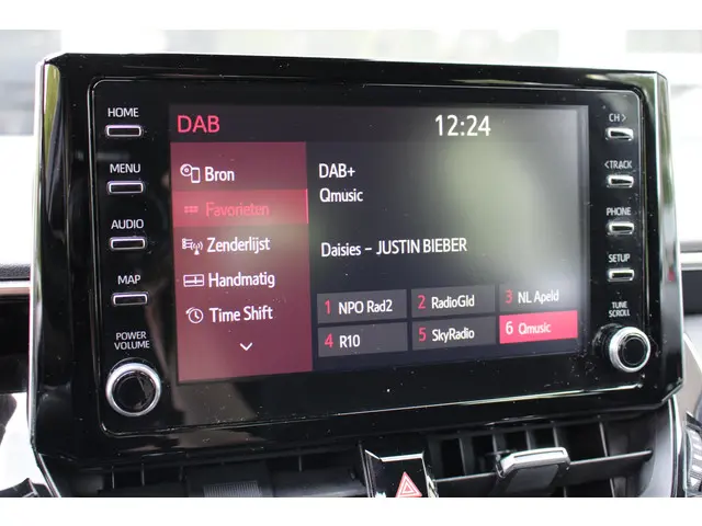 Toyota Corolla 1.8 Hybrid Business 2022 Hybride Benzine 30