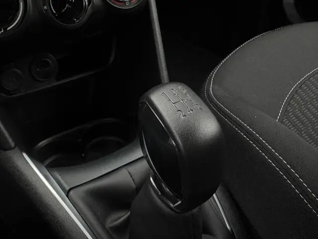 Peugeot 208 1.2 RIJKLAAR! Nieuwe Distributie 2019 Benzine 19