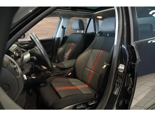 BMW X1 sDrive18i 2015 Benzine 11