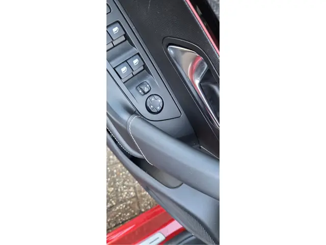 Peugeot 2008 1.2 PureTech GT Pack 2021 Benzine 14