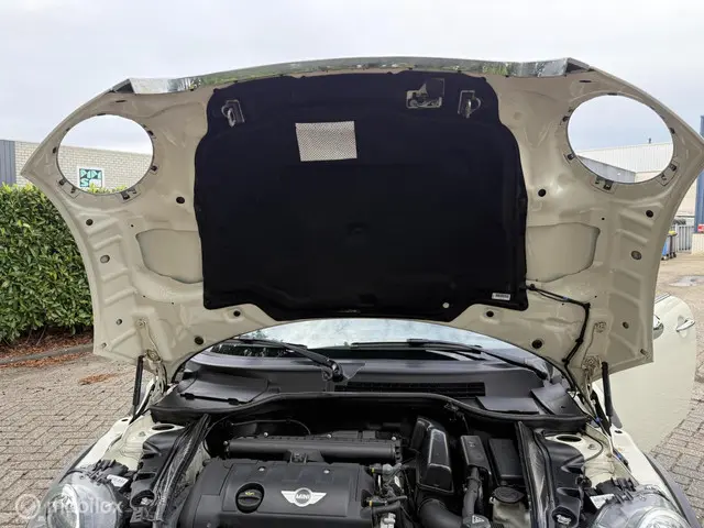 MINI Cooper Cabrio 1.6 Chili 2014 Benzine 14