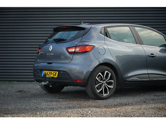 Renault Clio 0.9 TCe Intens 2019 Benzine 32