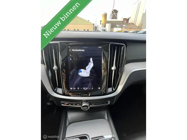 Volvo V60 2.0 B4 Ultimate Dark | 1e eigenaar 2022 Benzine 16