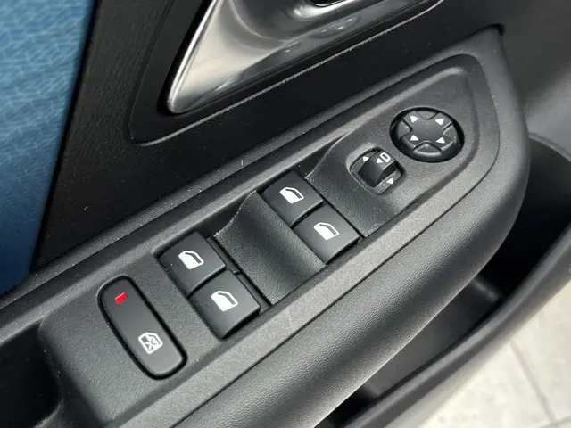 Citroën ë-C4 Shine 50 kWh 2021 Elektrisch 24