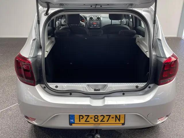 Dacia Sandero 0.9 TCe Laureate 2017 Benzine 9