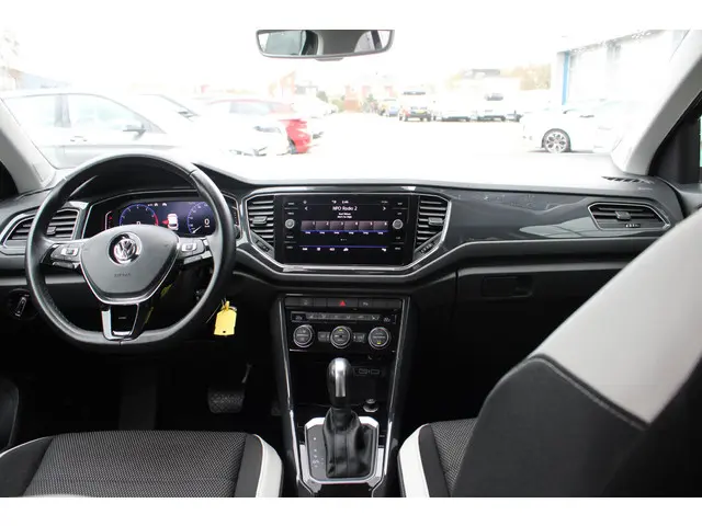 Volkswagen T-Roc 1.5 TSI Sport 2020 Benzine 2