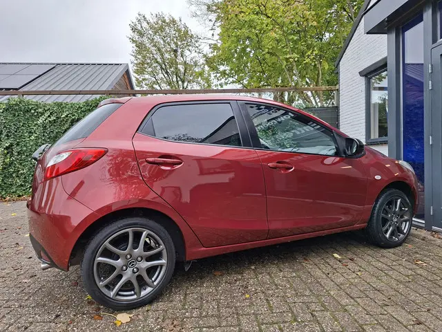 Mazda 2 1.3 Hanabi 2013 Benzine 4