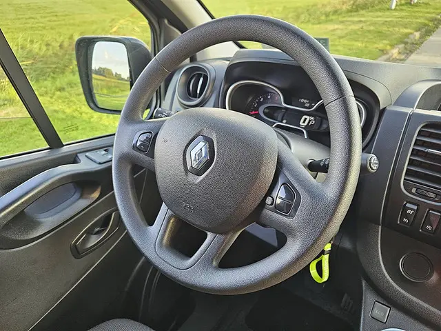 Renault Trafic 2.0 DCI 2021 Diesel 12