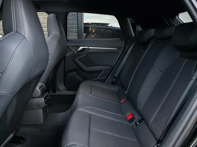 Audi A3 Sportback 35 TFSI S edition 2023 Benzine 29