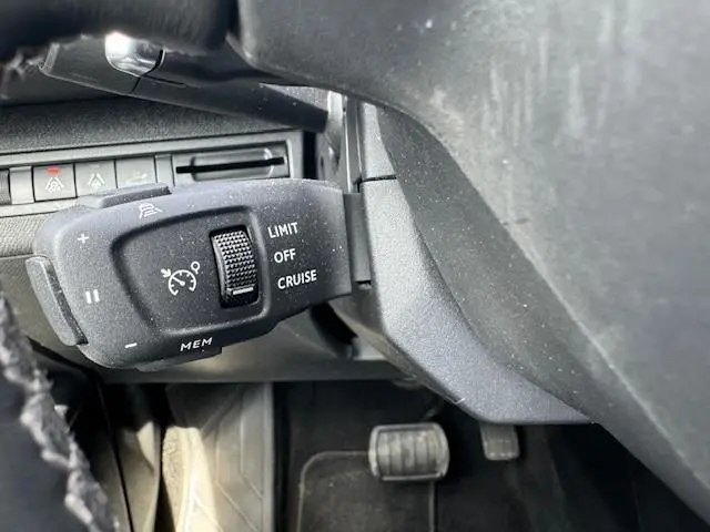 Peugeot 3008 1.2 PureTech Allure Pack 2021 Benzine 34