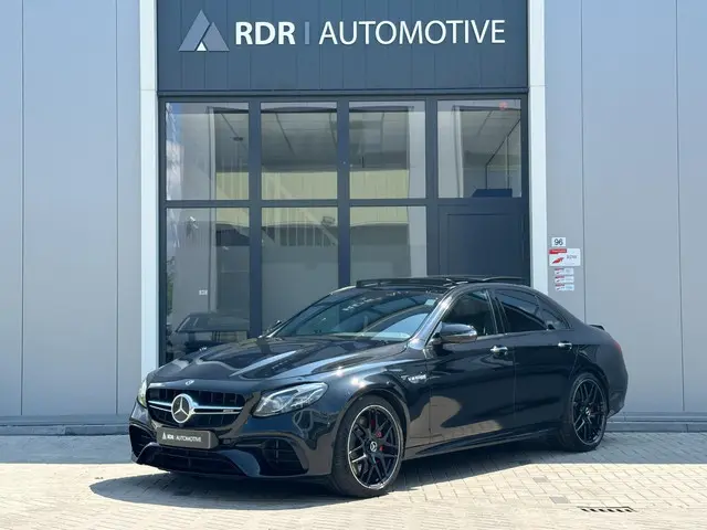 Mercedes-Benz E-Klasse 3
