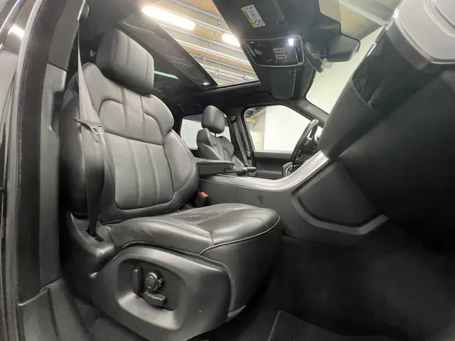 Land Rover Range Rover Sport 2.0 SD4 HSE 2018 Diesel 42