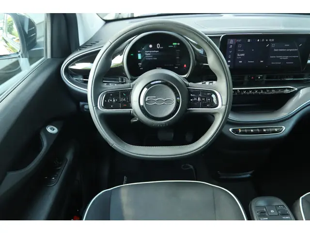 Fiat 500e 42 kWh 2023 Elektrisch 16