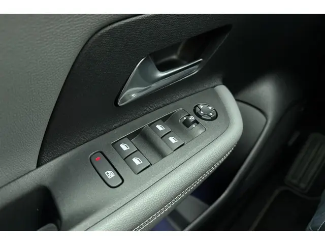 Opel Mokka 1.2 Turbo Elegance 2022 Benzine 17