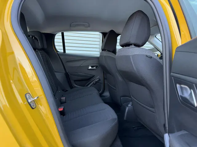 Peugeot 208 1.2 PureTech Active 2020 Benzine 12