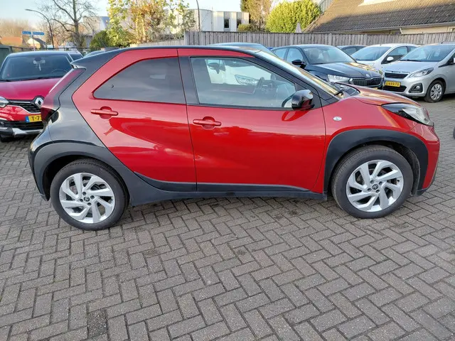 Toyota Aygo X 1.0 VVT-i MT Play 2022 Benzine 9