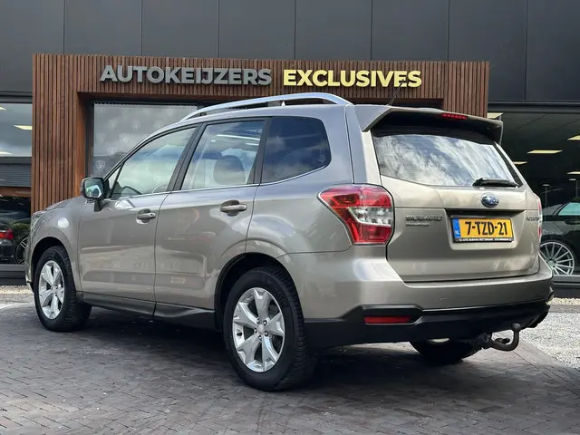 Subaru Forester 2.0 Luxury Plus 2014 Benzine 23