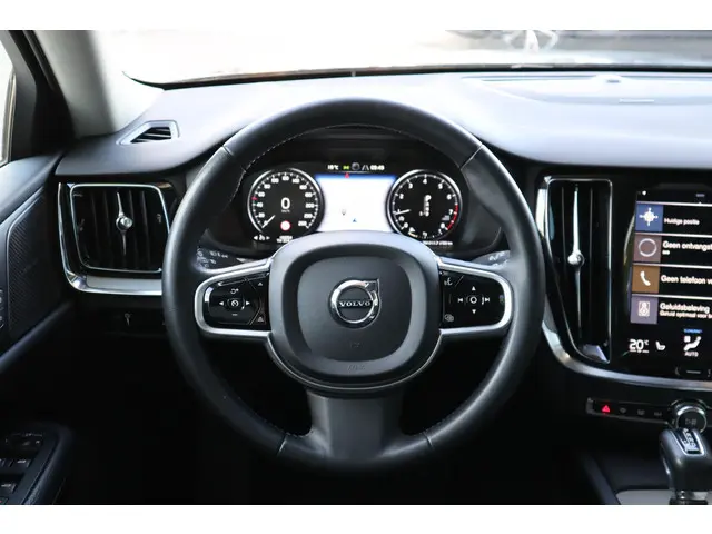 Volvo V60 2.0 T5 Inscription 2018 Benzine 23