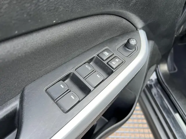 Suzuki Vitara 1.6 Exclusive 2015 Benzine 20