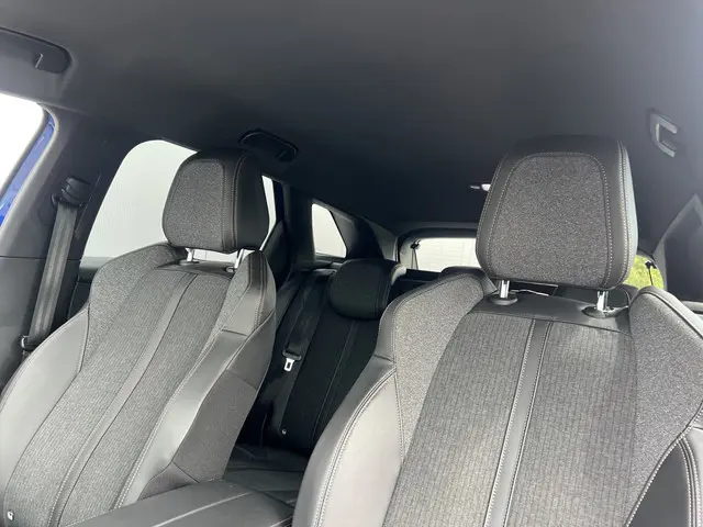 Peugeot 3008 1.6 e-THP GT Line 2018 Benzine 11