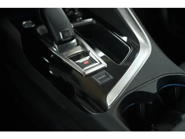 Peugeot 3008 PureTech 130 EAT8 Crossway 2020 Benzine 43