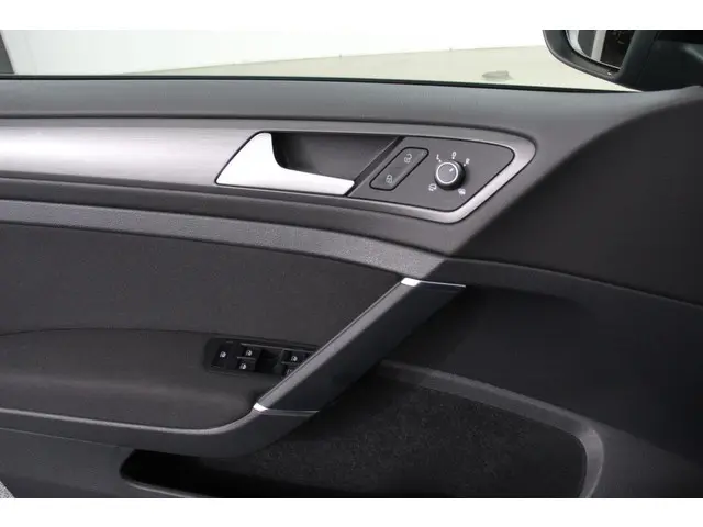 Volkswagen e-Golf Edition 2019 Elektrisch 16